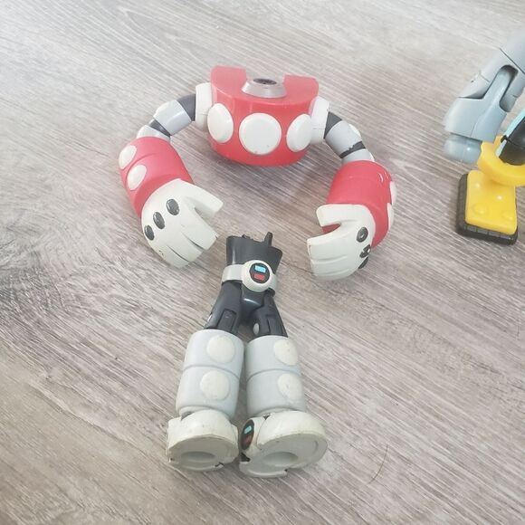 For Parts 2004 Capcom Mega Man NT Warrior GutsMan TorchMan MagnetMan Figures - Picture 4 of 14